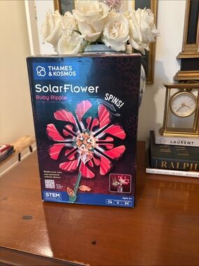 Thames & Kosmos SolarFlower Ruby Ripple - Pink Solar-Powered Spinner STEM Kids